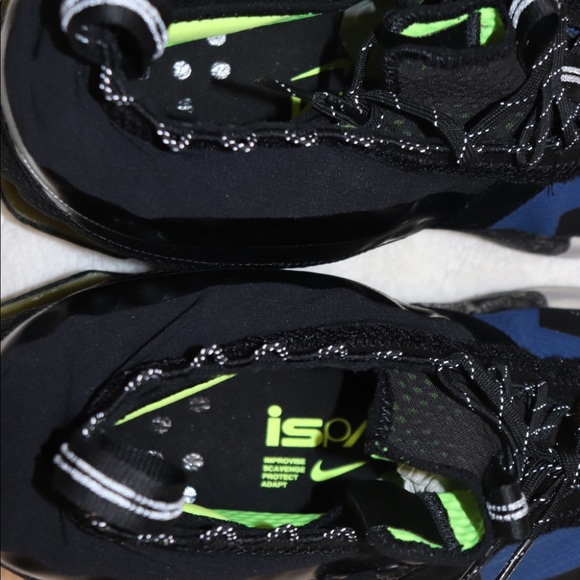 Shoes - Picture 8 of 9